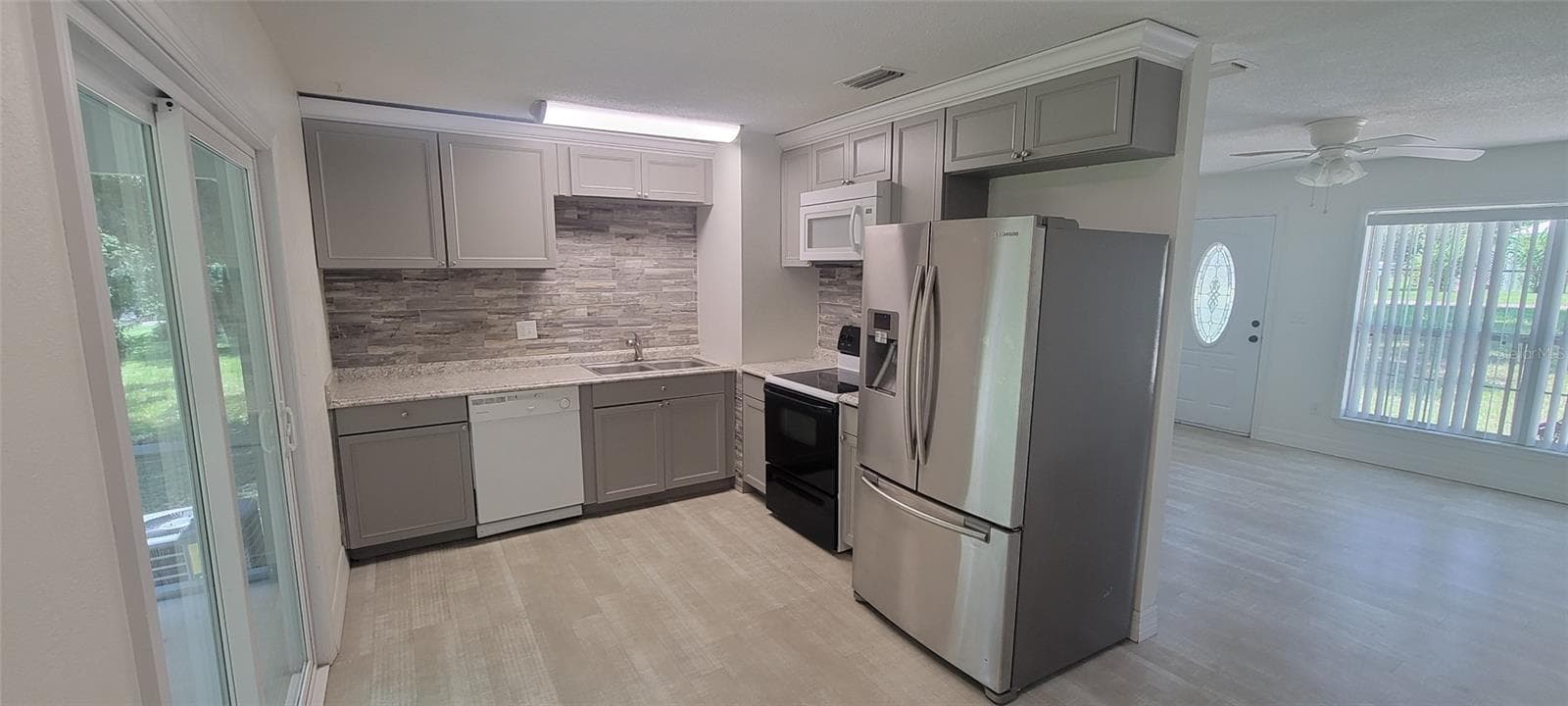 Single Family Residence at 1965 MANOR WAY, DELAND, photo 5 of 26