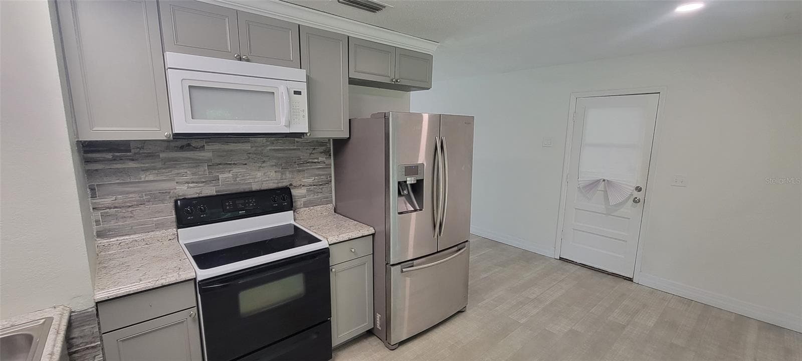 Single Family Residence at 1965 MANOR WAY, DELAND, photo 6 of 26