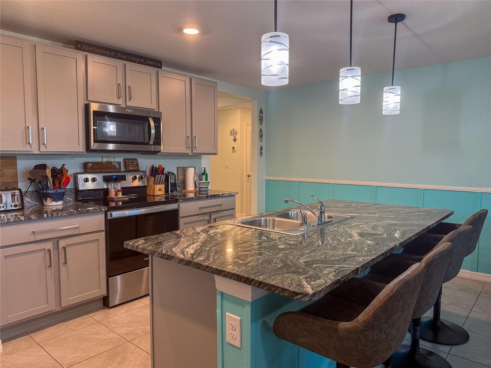 KITCHEN - 4120 QUIET RAIN CT, PALMETTO