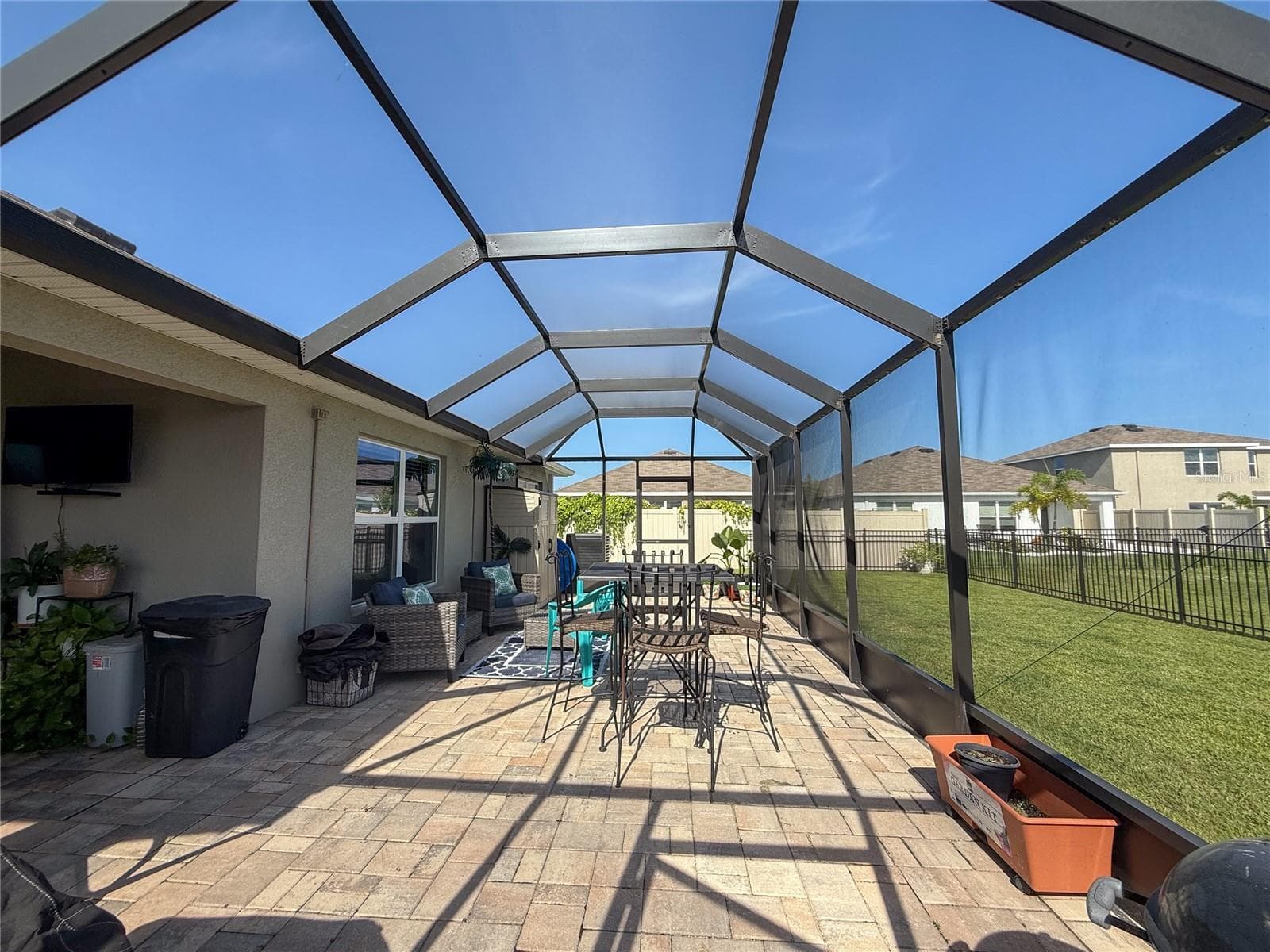 FULLY SCREENED IN PATIO - 4120 QUIET RAIN CT, PALMETTO