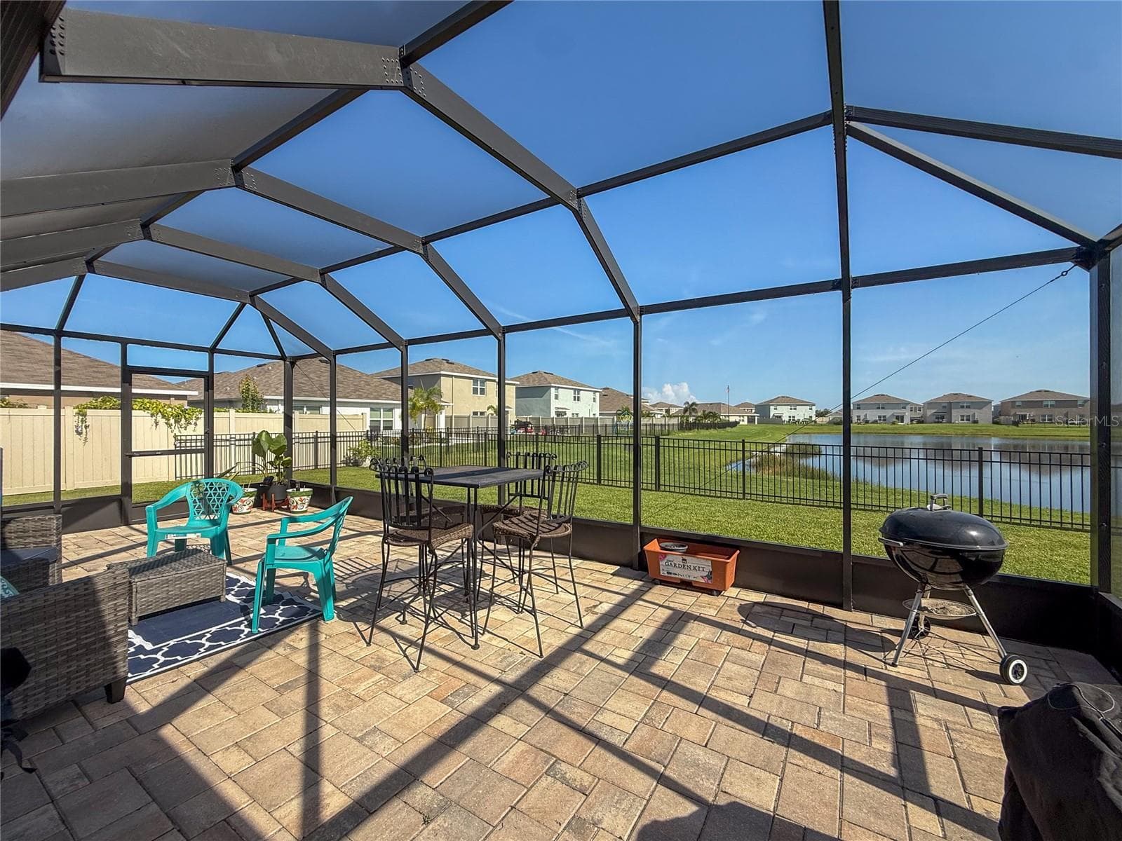 FULLY SCREENED IN PATIO - 4120 QUIET RAIN CT, PALMETTO