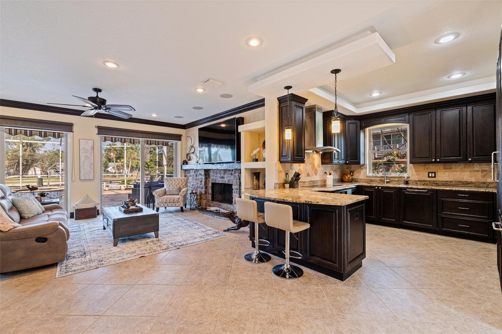 Single Family Residence at 3931 POMPANO DR SE, ST PETERSBURG, photo 10 of 65