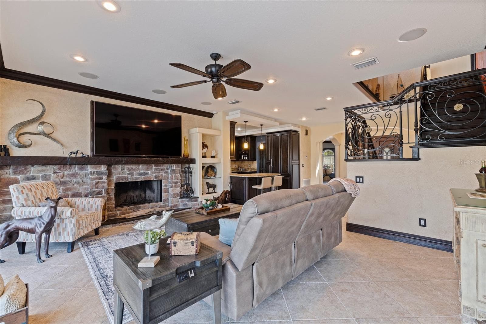 Single Family Residence at 3931 POMPANO DR SE, ST PETERSBURG, photo 19 of 65