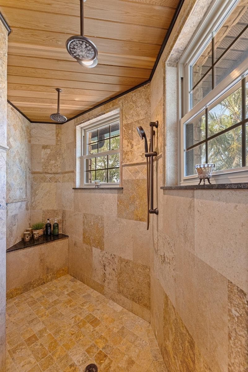 Single Family Residence at 3931 POMPANO DR SE, ST PETERSBURG, photo 28 of 65