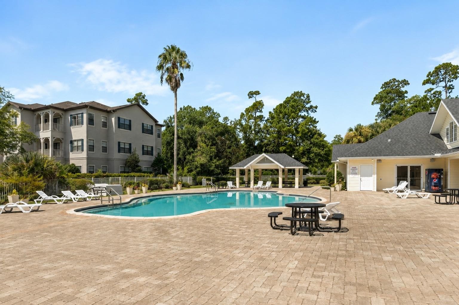 Community Pool - 5007 NW 45TH RD #103, GAINESVILLE