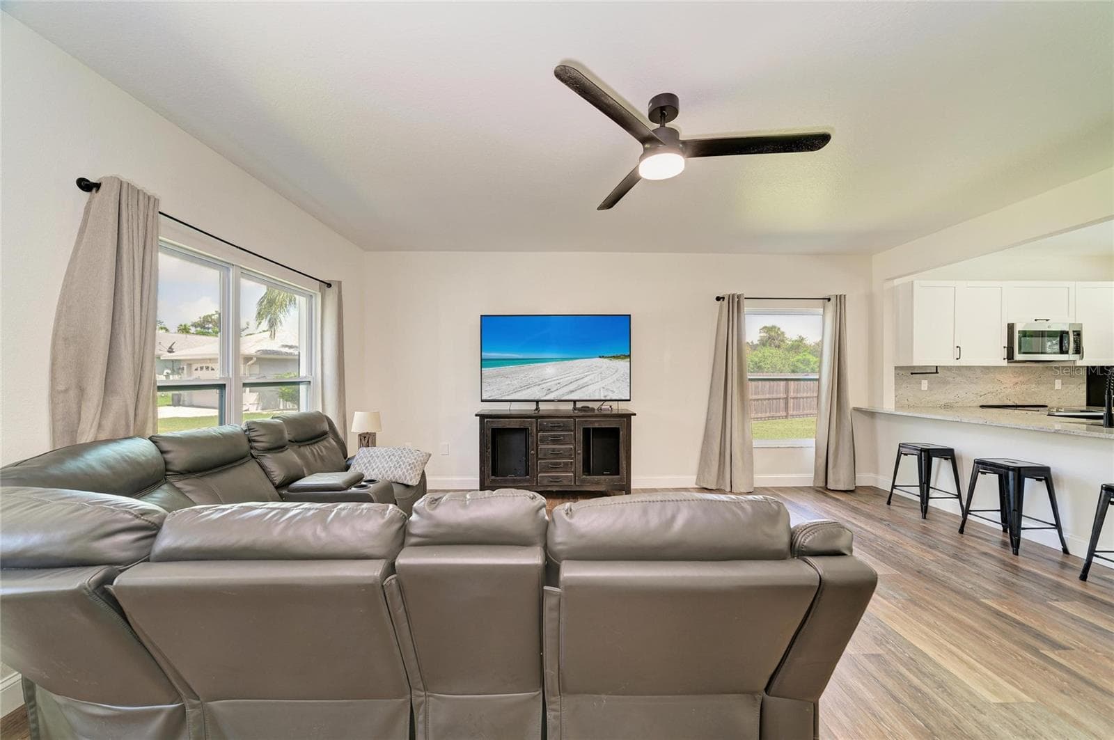Single Family Residence at 3220 37TH TER E, BRADENTON, photo 11 of 51
