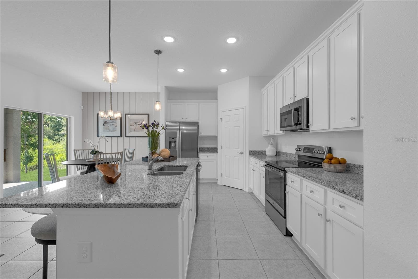Single Family Residence at 6739 WINTERBERRY DR, LAKE HAMILTON, photo 11 of 30