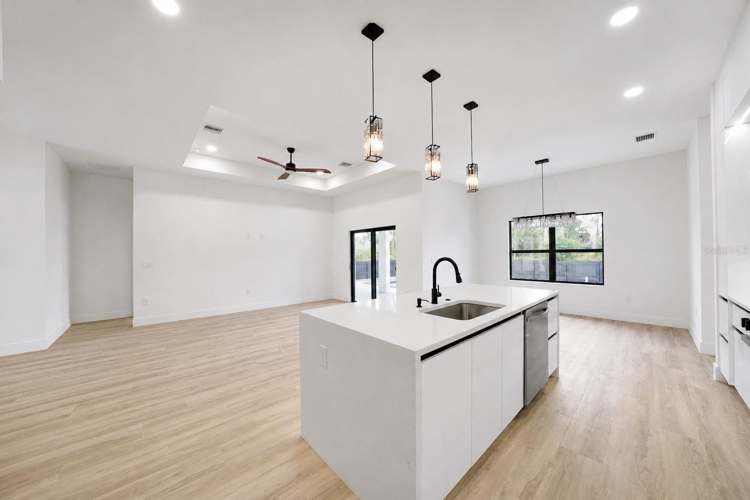 Single Family Residence at 1310 S WAPELLO ST, NORTH PORT, photo 11 of 40