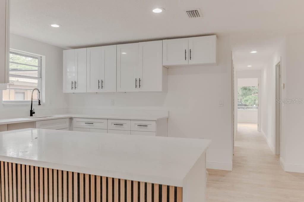 Single Family Residence at 1255 PINE ST, ALTAMONTE SPRINGS, photo 6 of 9
