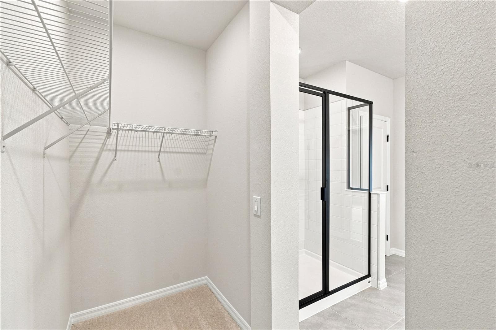 Owner's Closet - 5596 COOPERS HAWK CT, ST CLOUD