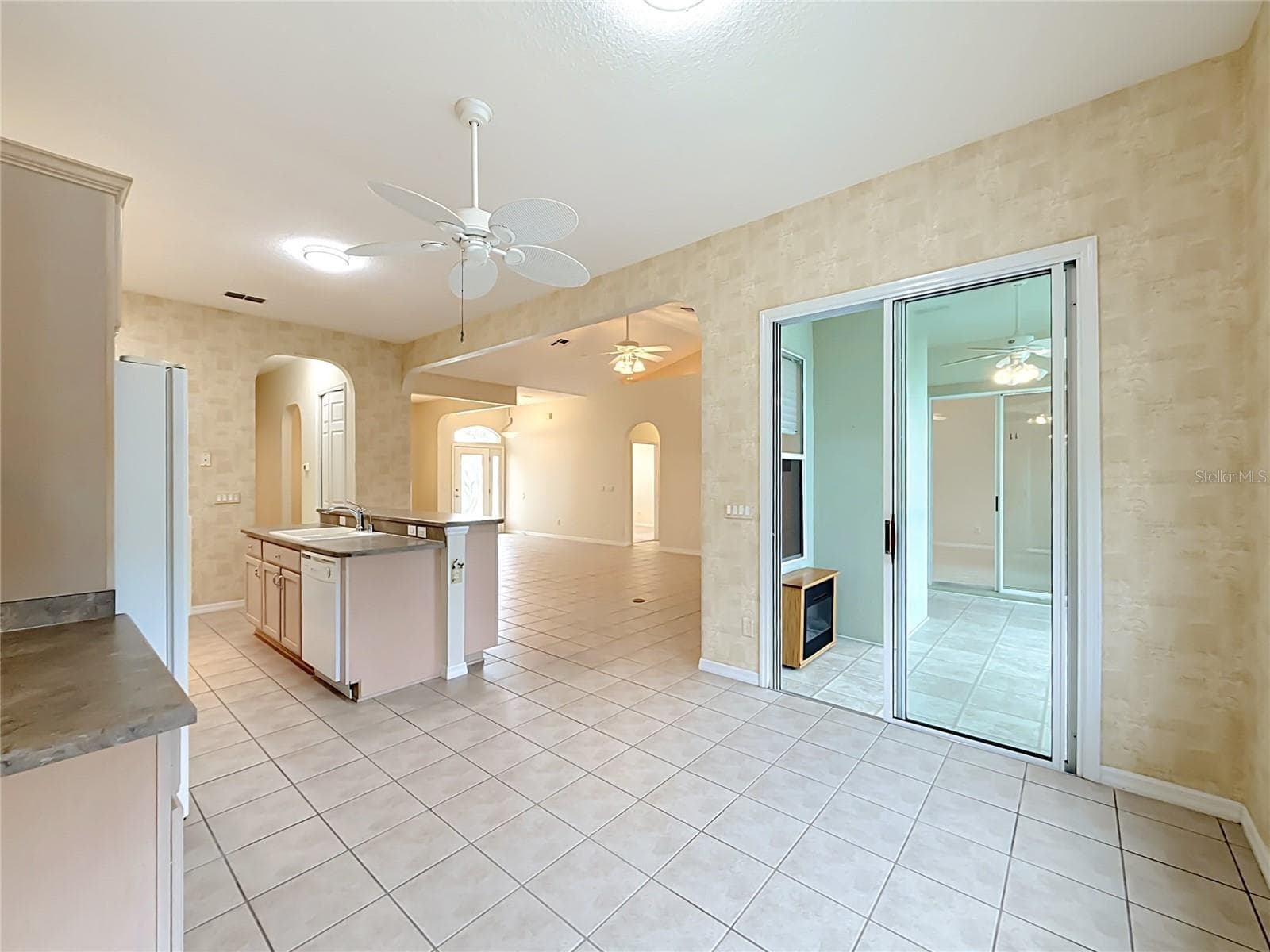 Slider from nook to Fl. room - 11932 SE 179TH ST, SUMMERFIELD