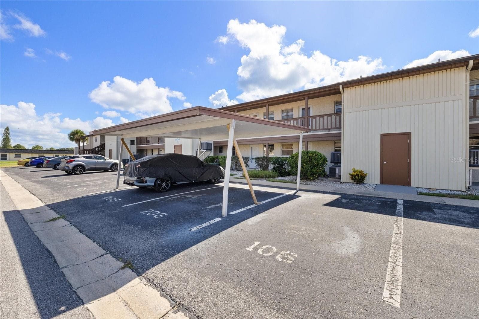 Condominium at 5154 TURQUOISE LN #106, NEW PORT RICHEY, photo 7 of 46