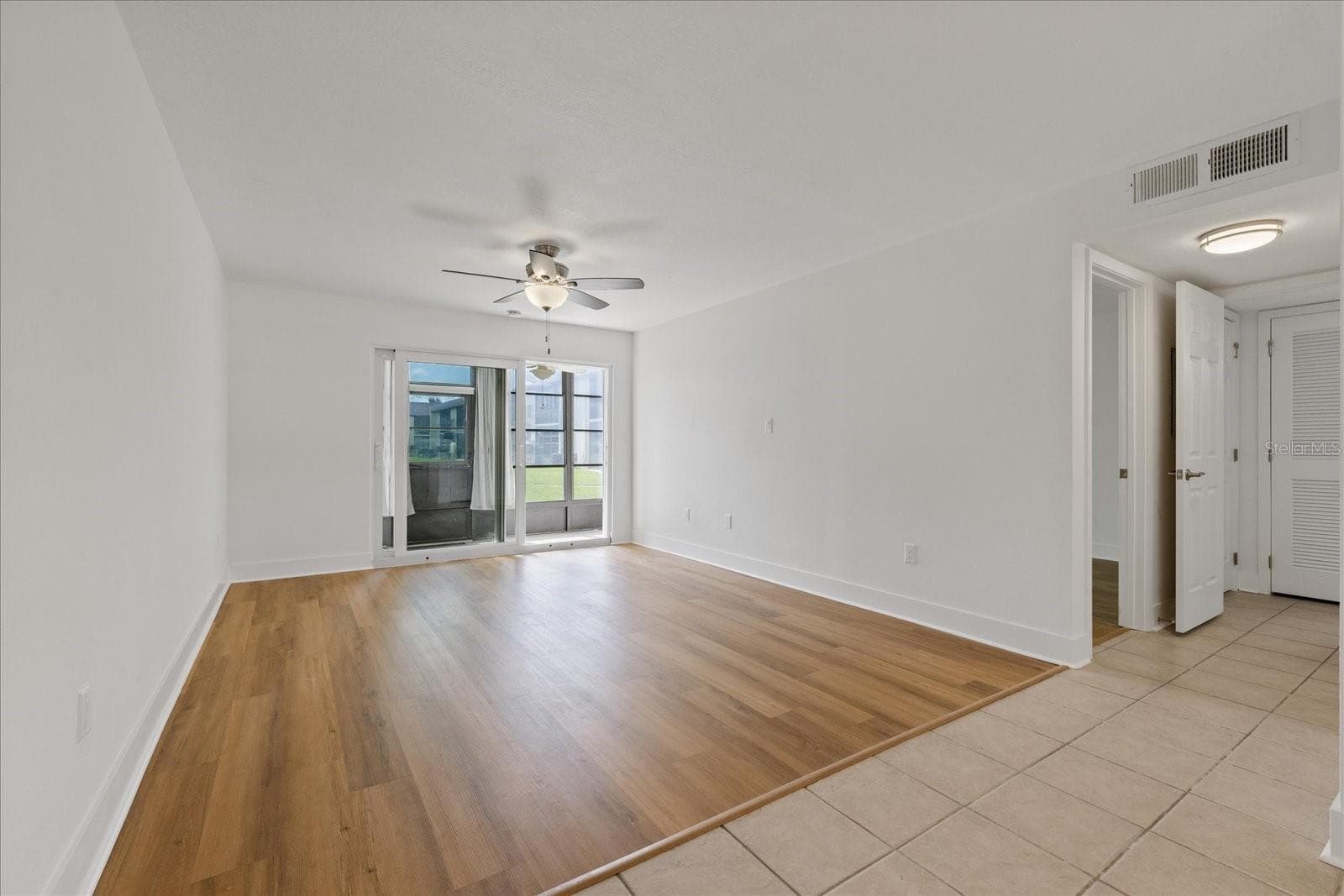 Condominium at 5154 TURQUOISE LN #106, NEW PORT RICHEY, photo 11 of 46