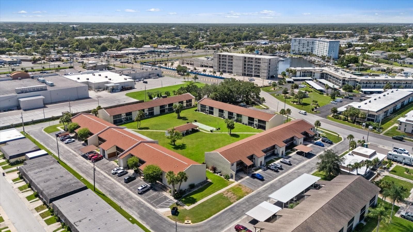 Condominium at 5154 TURQUOISE LN #106, NEW PORT RICHEY, photo 40 of 46