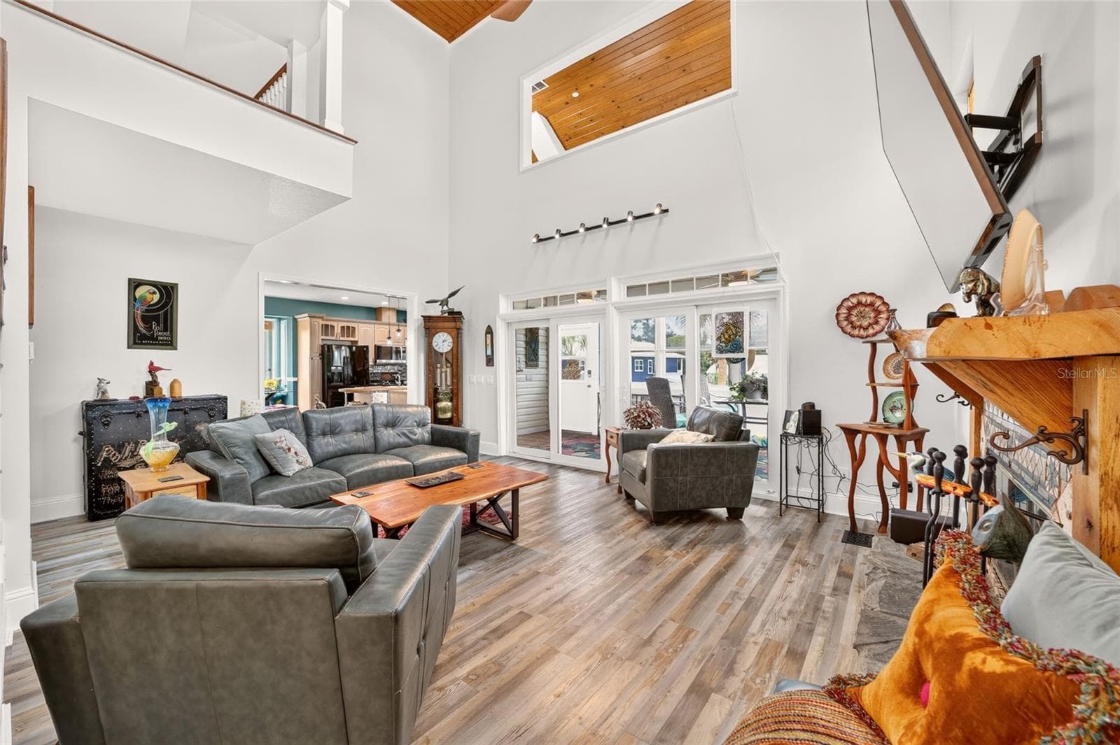 Single Family Residence at 1424 SE 5TH AVE, CRYSTAL RIVER, photo 10 of 99