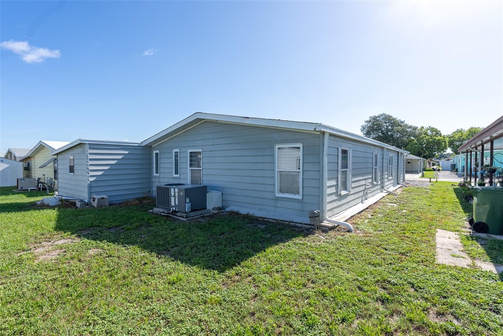 REAR OF HOME - 6703 CANTERBURY DR NE, WINTER HAVEN