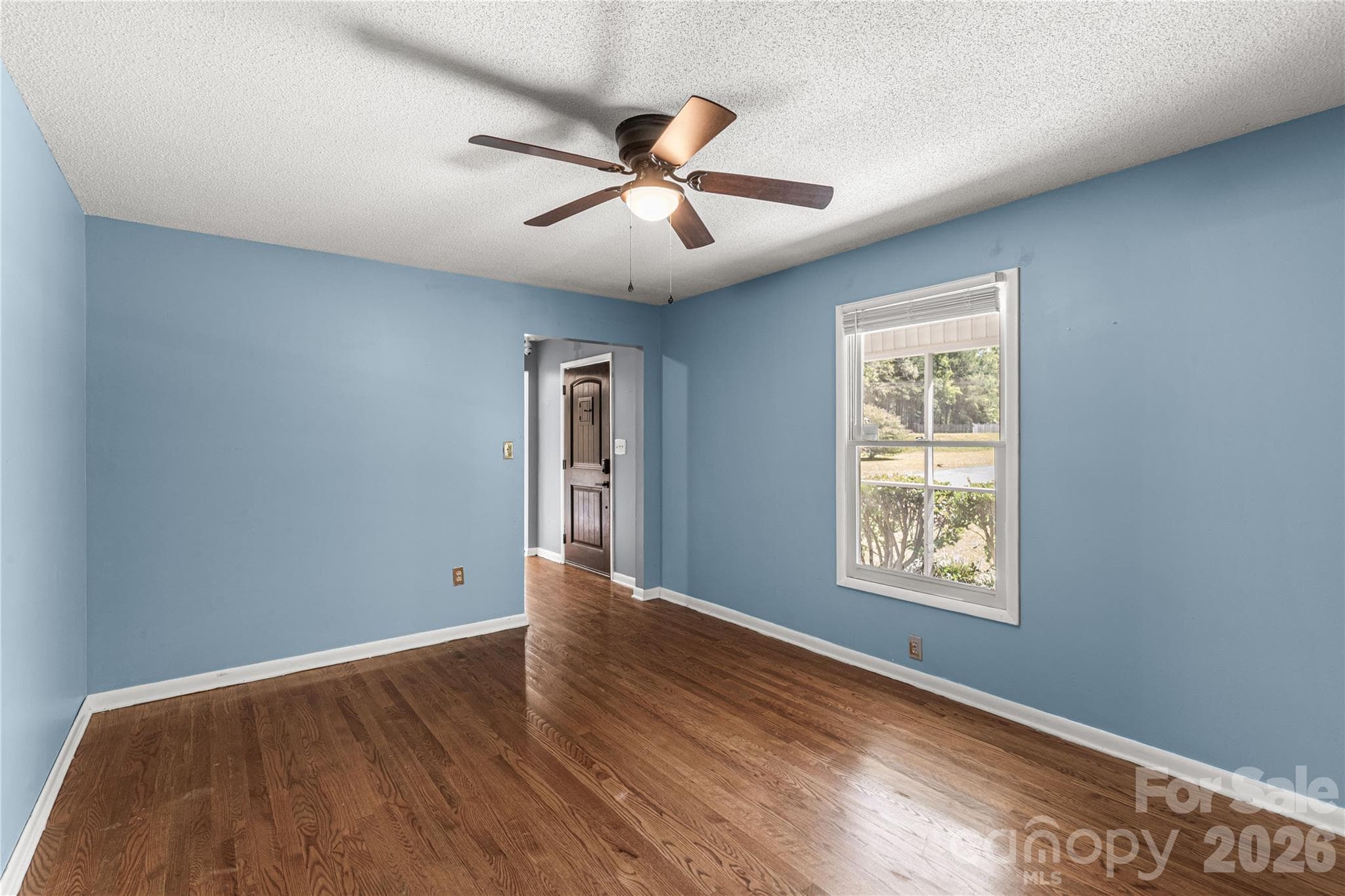 Living Room - 1575 Lincoln Road, York