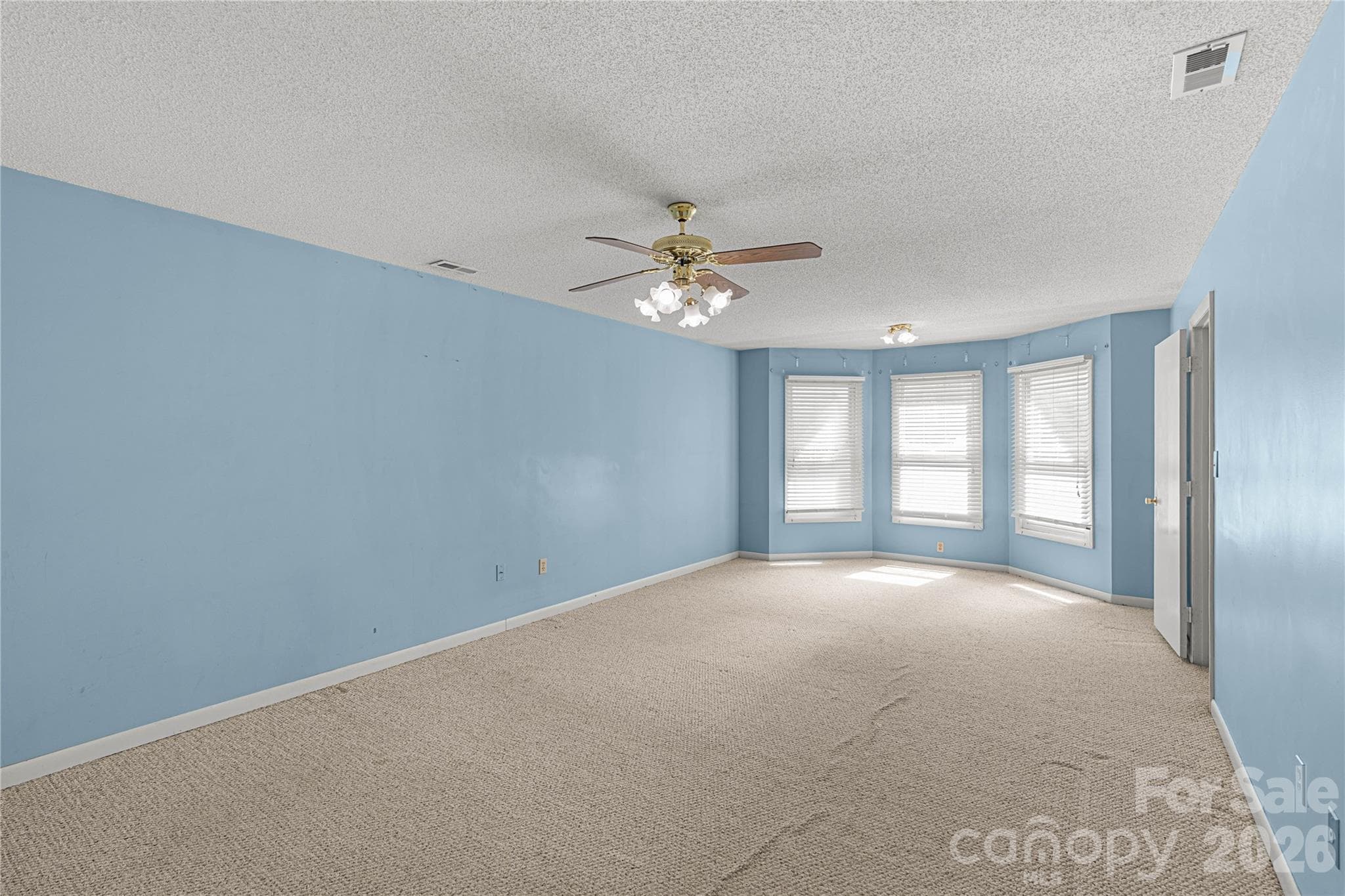 Primary Bedroom - 1575 Lincoln Road, York