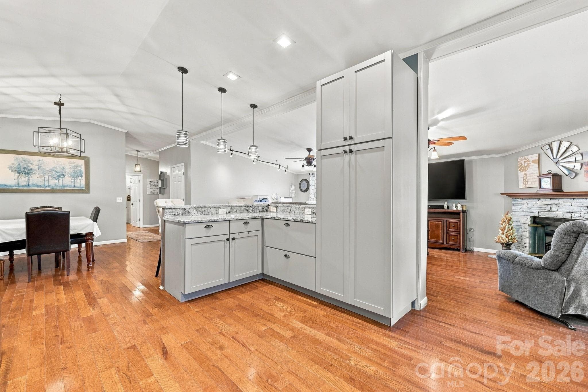 Single Family Residence at 4 Sunset Farms Road, Whittier, photo 15 of 48