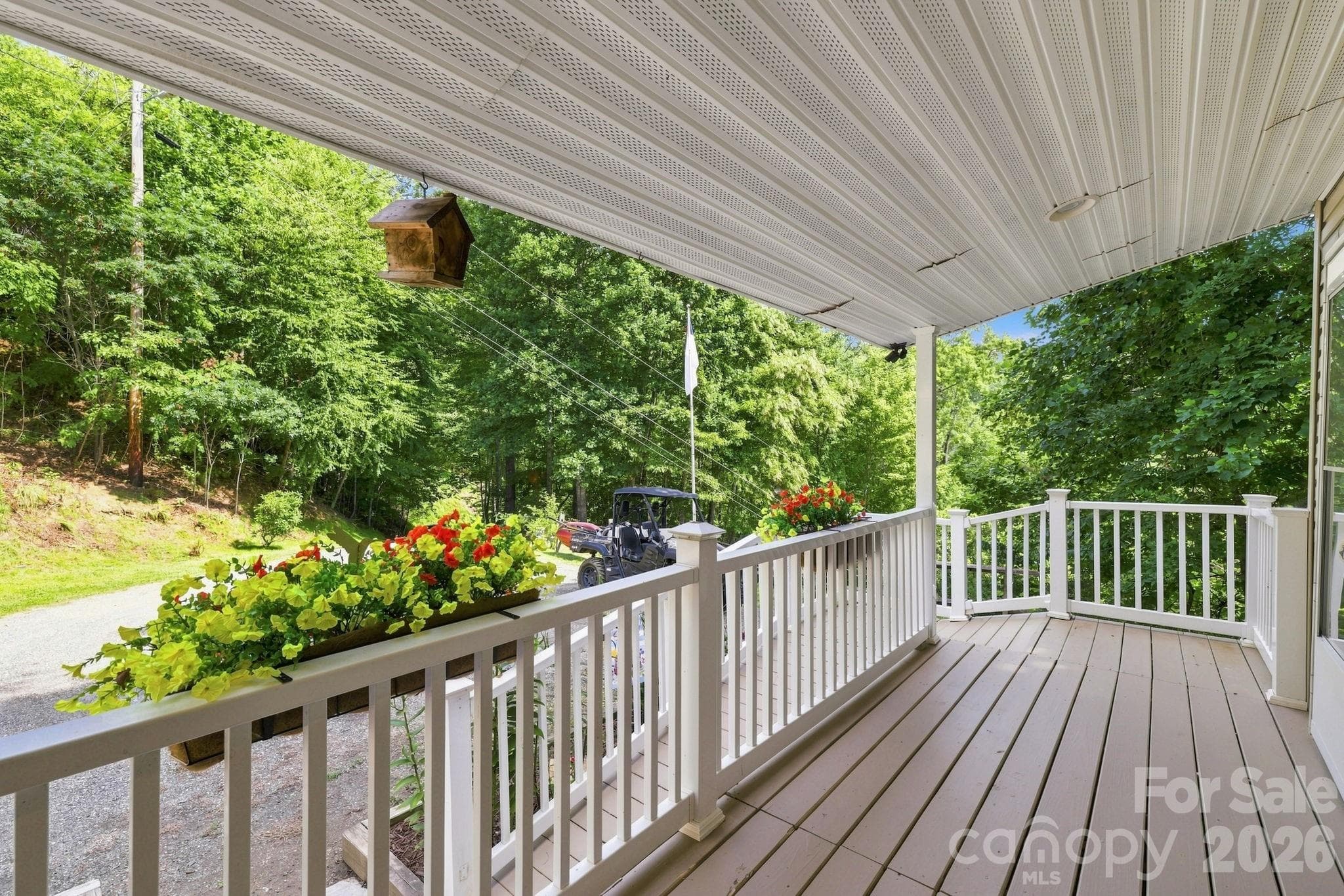 In Law Suite Covered Porch - 4 Sunset Farms Road, Whittier