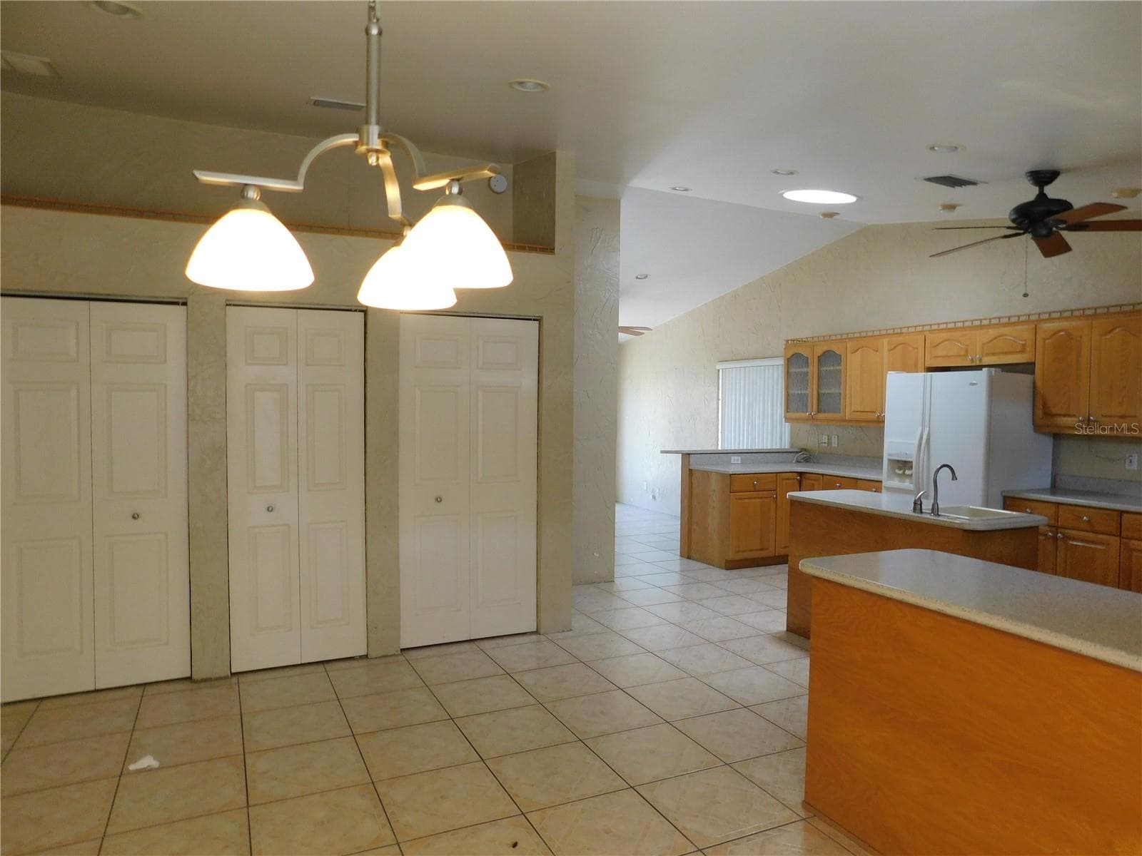 Single Family Residence at 5430 2ND AVE N, ST PETERSBURG, photo 7 of 20
