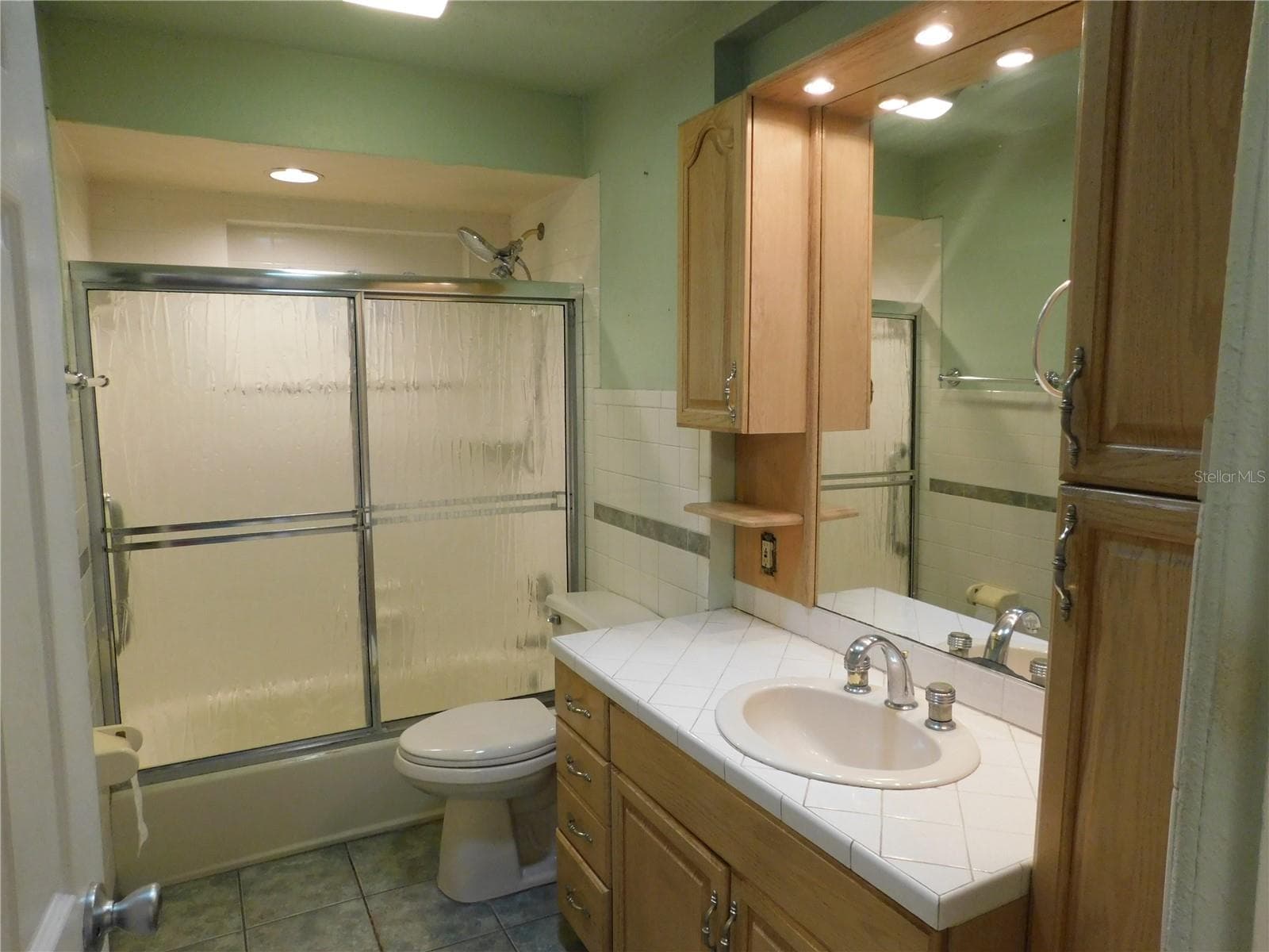 Single Family Residence at 5430 2ND AVE N, ST PETERSBURG, photo 12 of 20