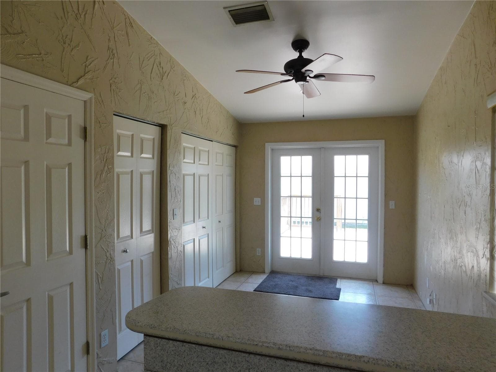 Single Family Residence at 5430 2ND AVE N, ST PETERSBURG, photo 13 of 20