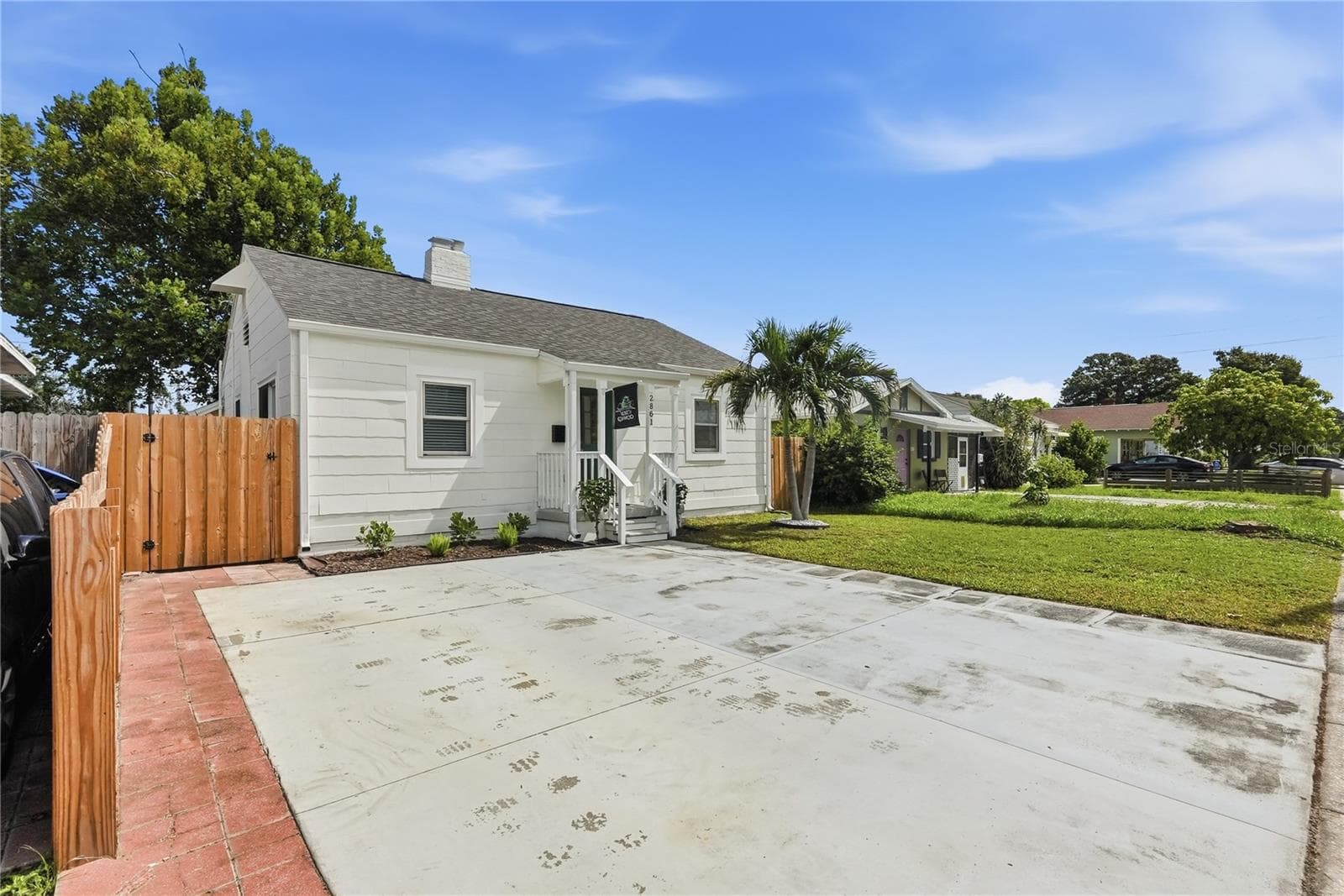 Single Family Residence at 2861 17TH AVE N, ST PETERSBURG, photo 6 of 39