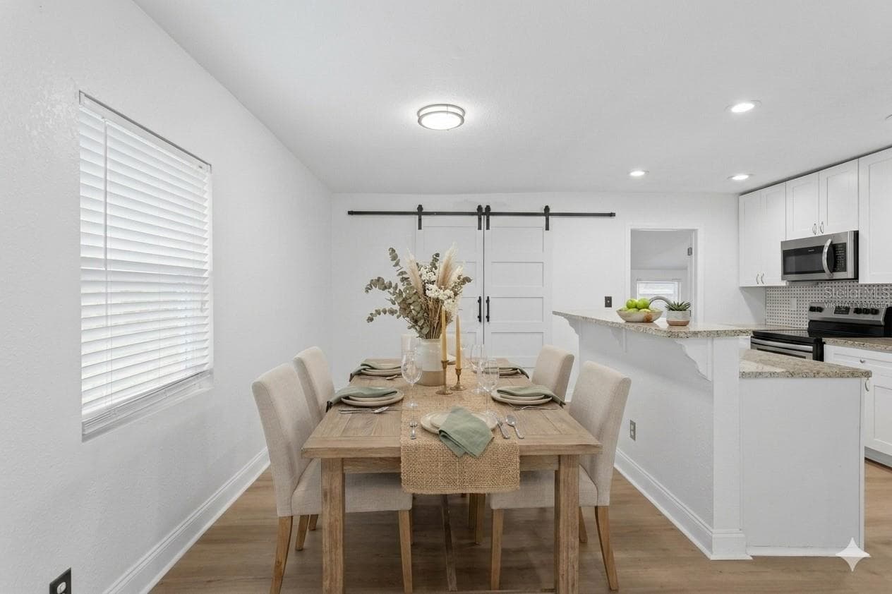 Virtually Staged Image - 2861 17TH AVE N, ST PETERSBURG