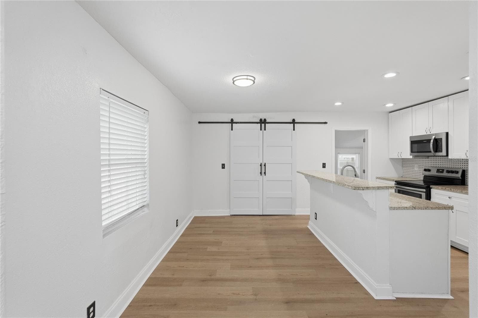 Single Family Residence at 2861 17TH AVE N, ST PETERSBURG, photo 13 of 39