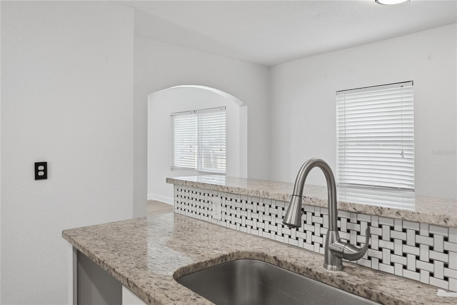Single Family Residence at 2861 17TH AVE N, ST PETERSBURG, photo 20 of 39
