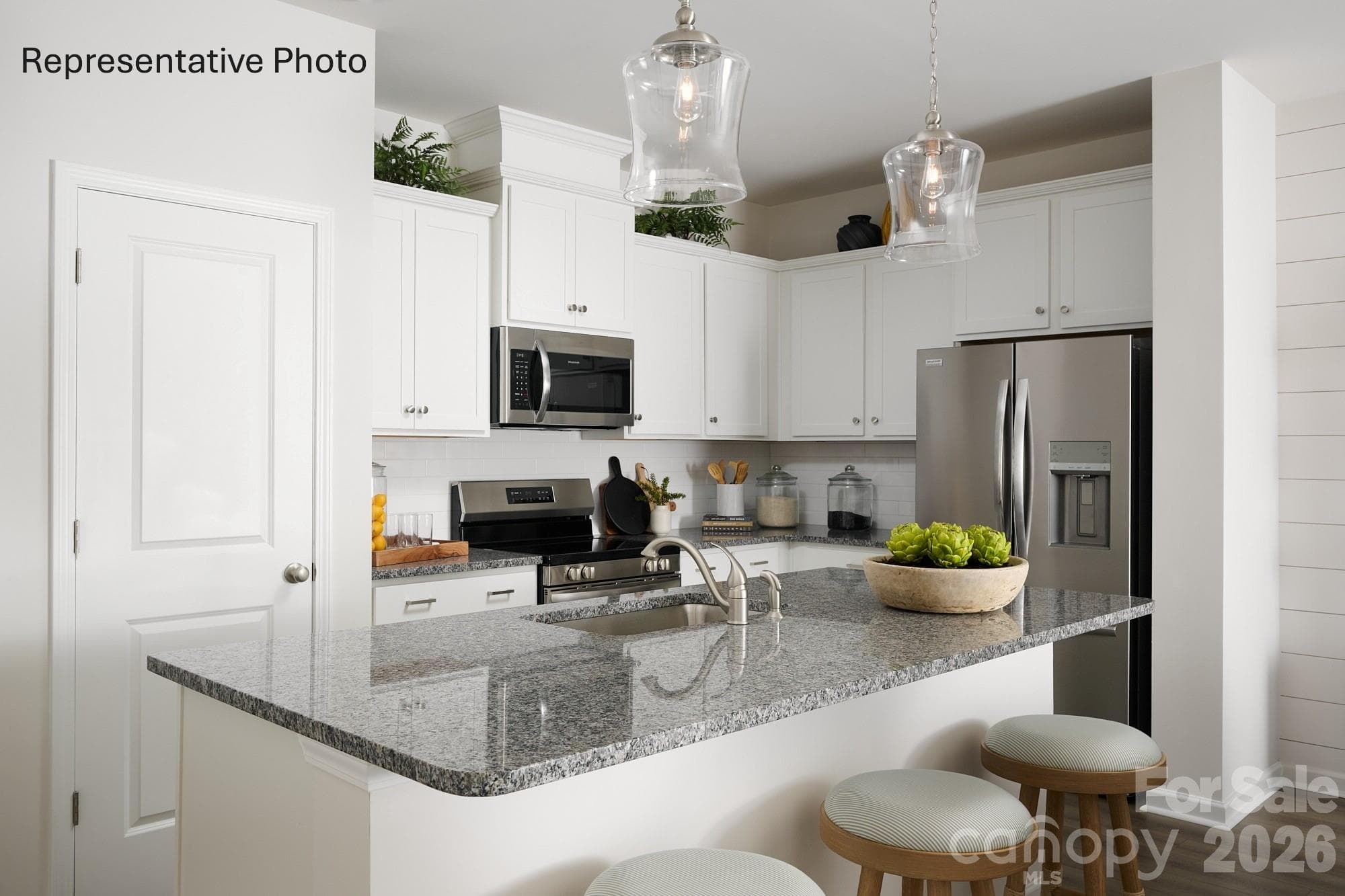 Kitchen with Large Island - Charlotte