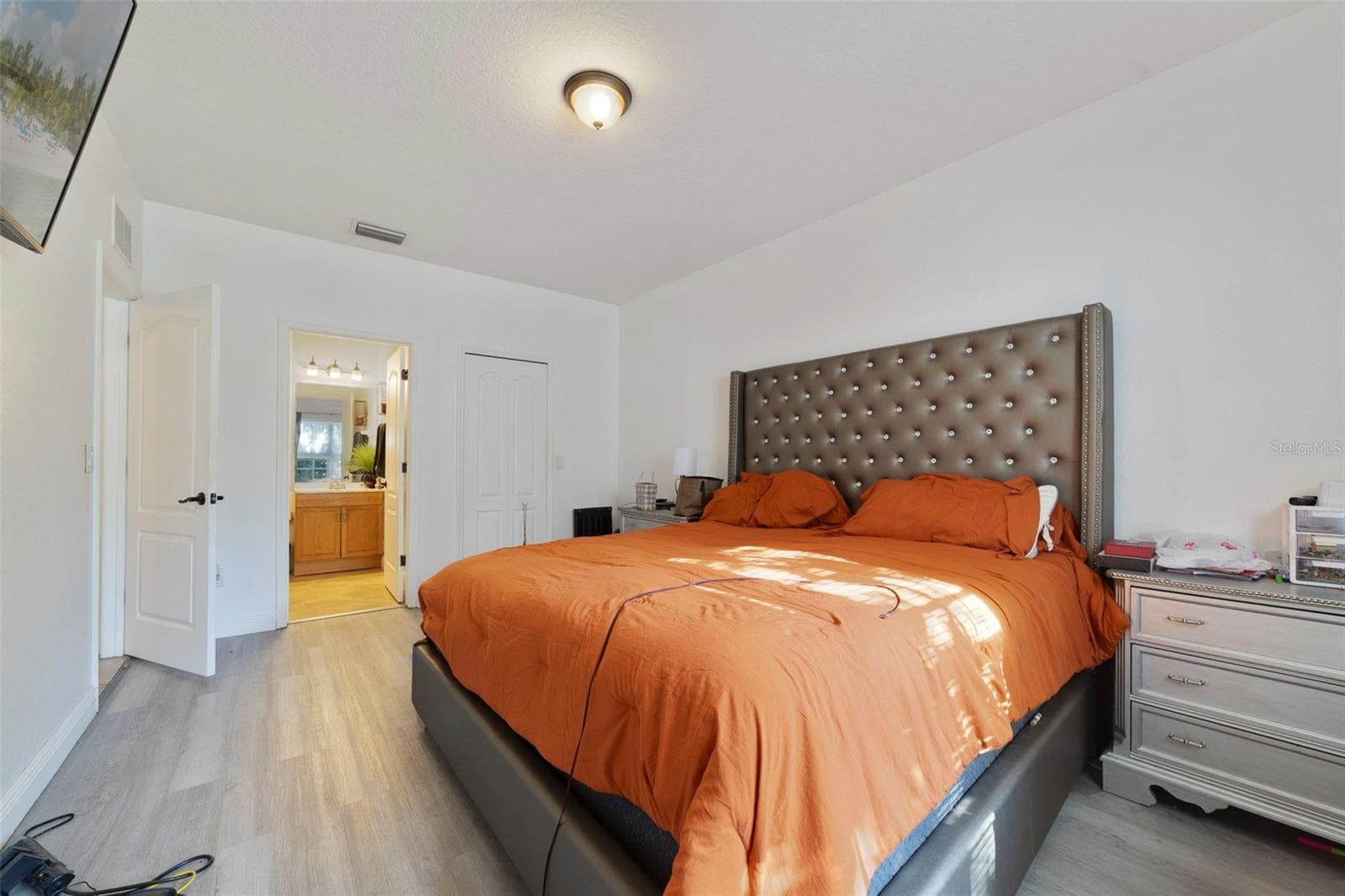 Large enough for a King-Size bed - 3721 S LAKE ORLANDO PKWY #6, ORLANDO