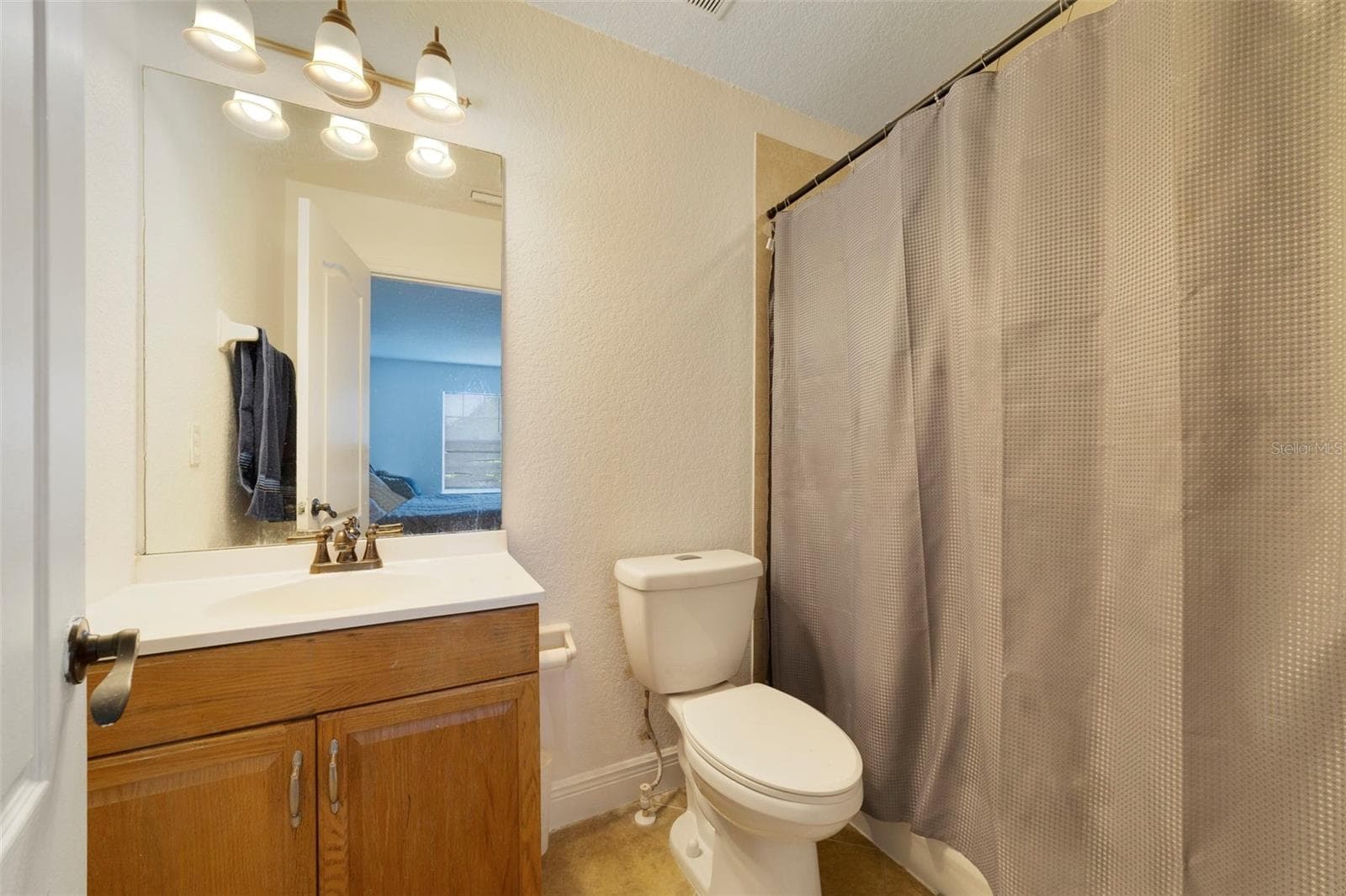3rd bath has a tub/shower combination - 3721 S LAKE ORLANDO PKWY #6, ORLANDO