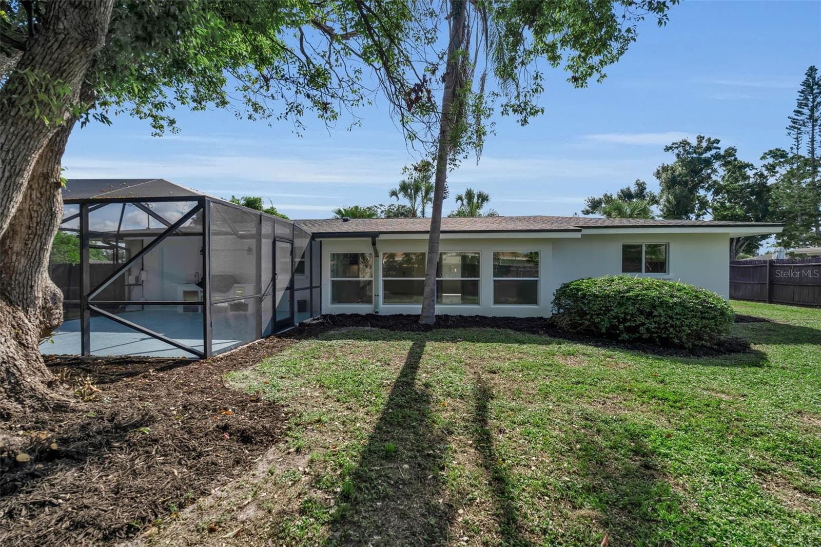 Single Family Residence at 2769 WISTERIA PL, SARASOTA, photo 12 of 59