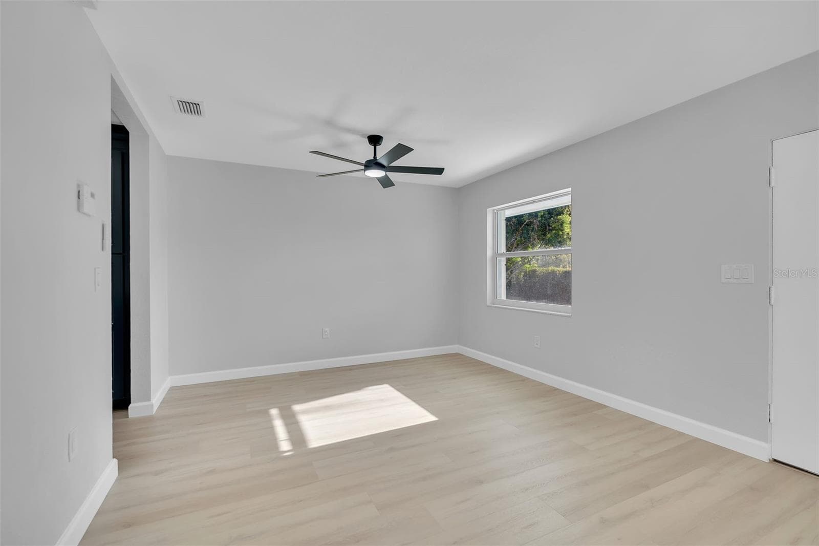 Single Family Residence at 2769 WISTERIA PL, SARASOTA, photo 18 of 59