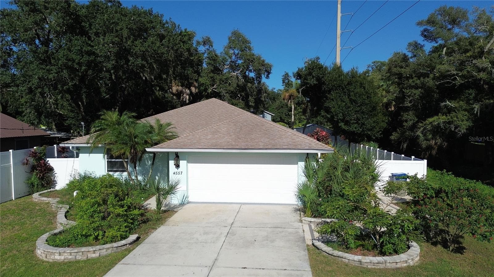 Single Family Residence at 4557 WORCESTER RD, SARASOTA, photo 2 of 40