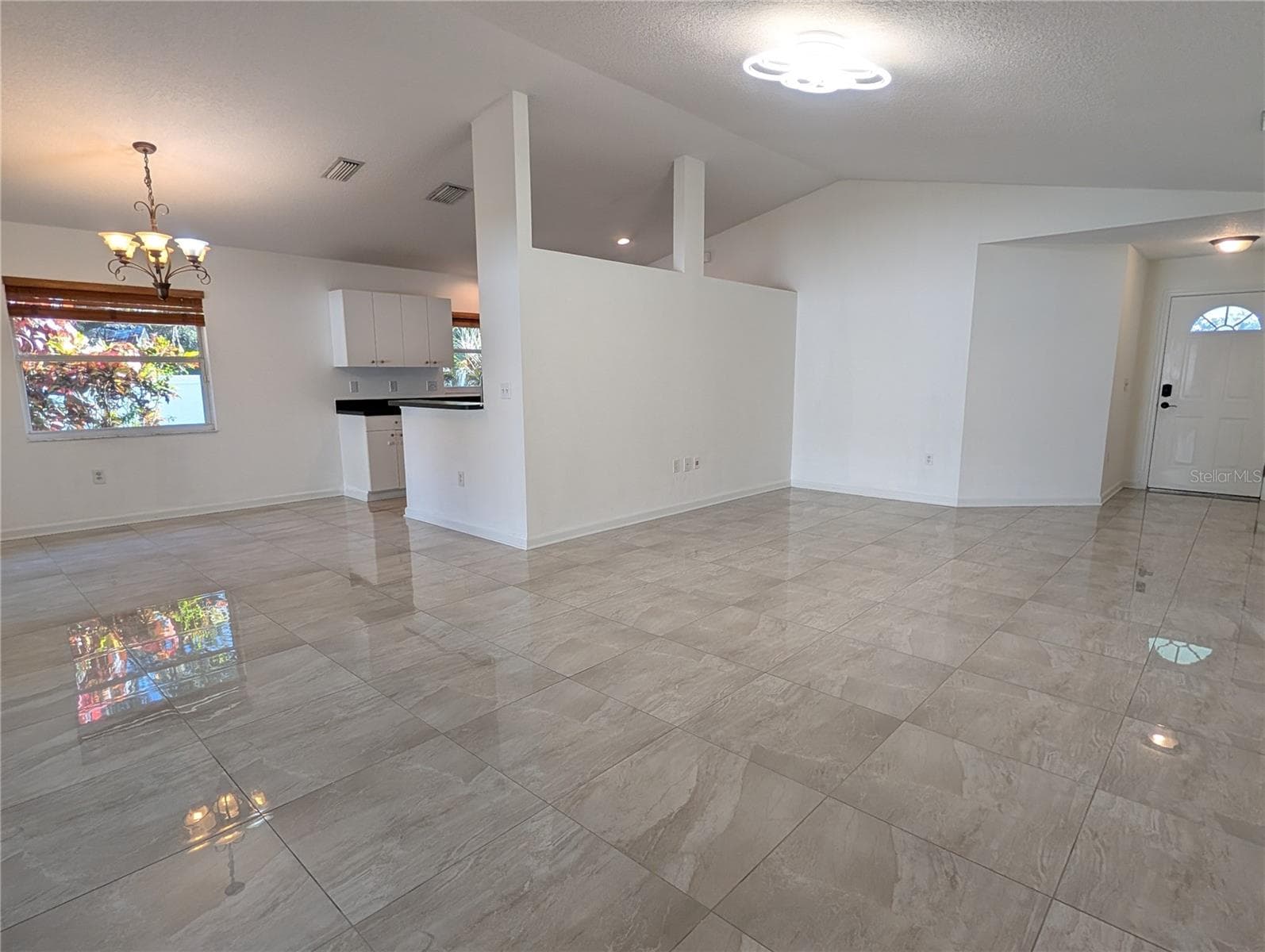 Single Family Residence at 4557 WORCESTER RD, SARASOTA, photo 7 of 40