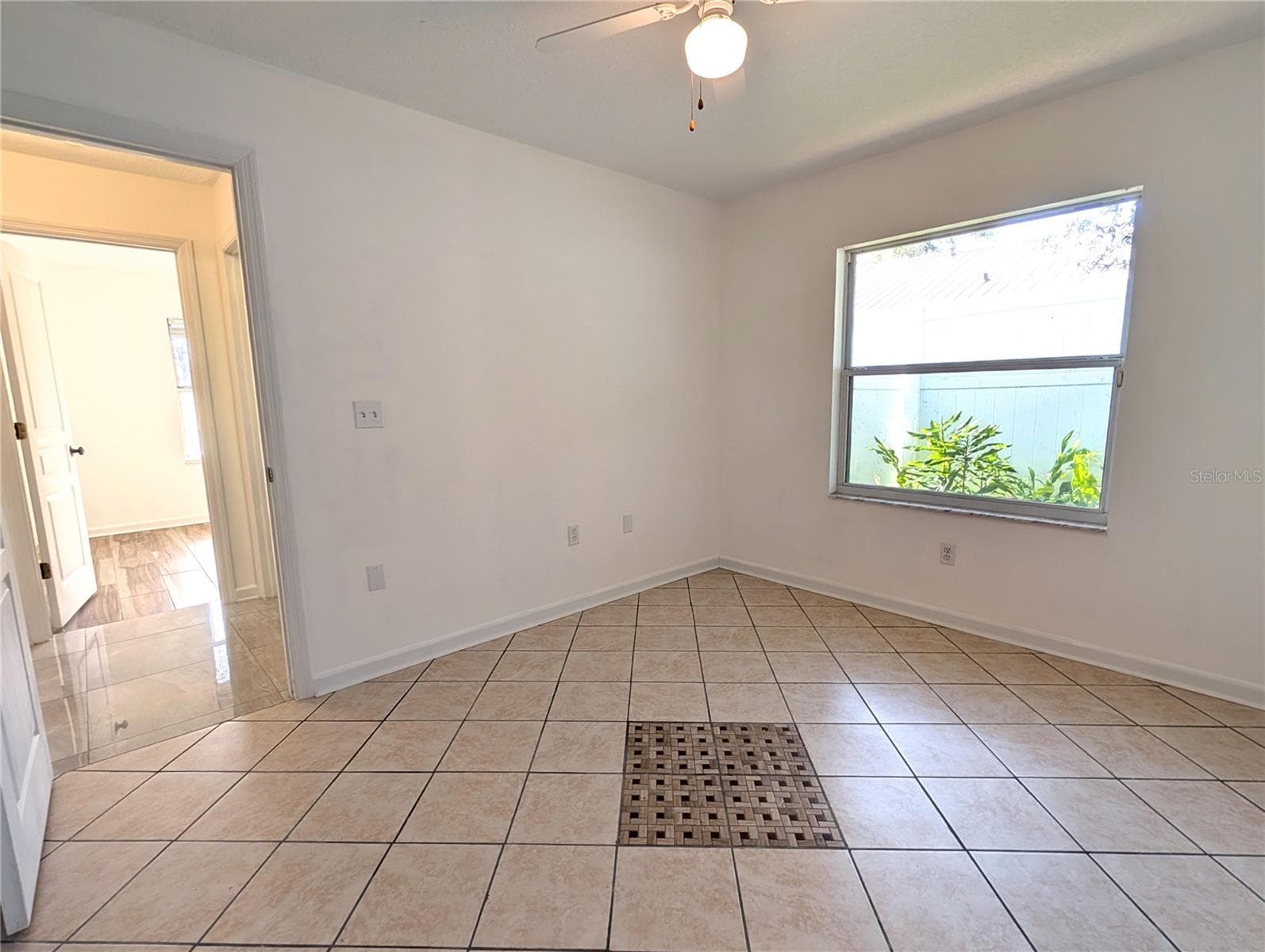 Single Family Residence at 4557 WORCESTER RD, SARASOTA, photo 25 of 40