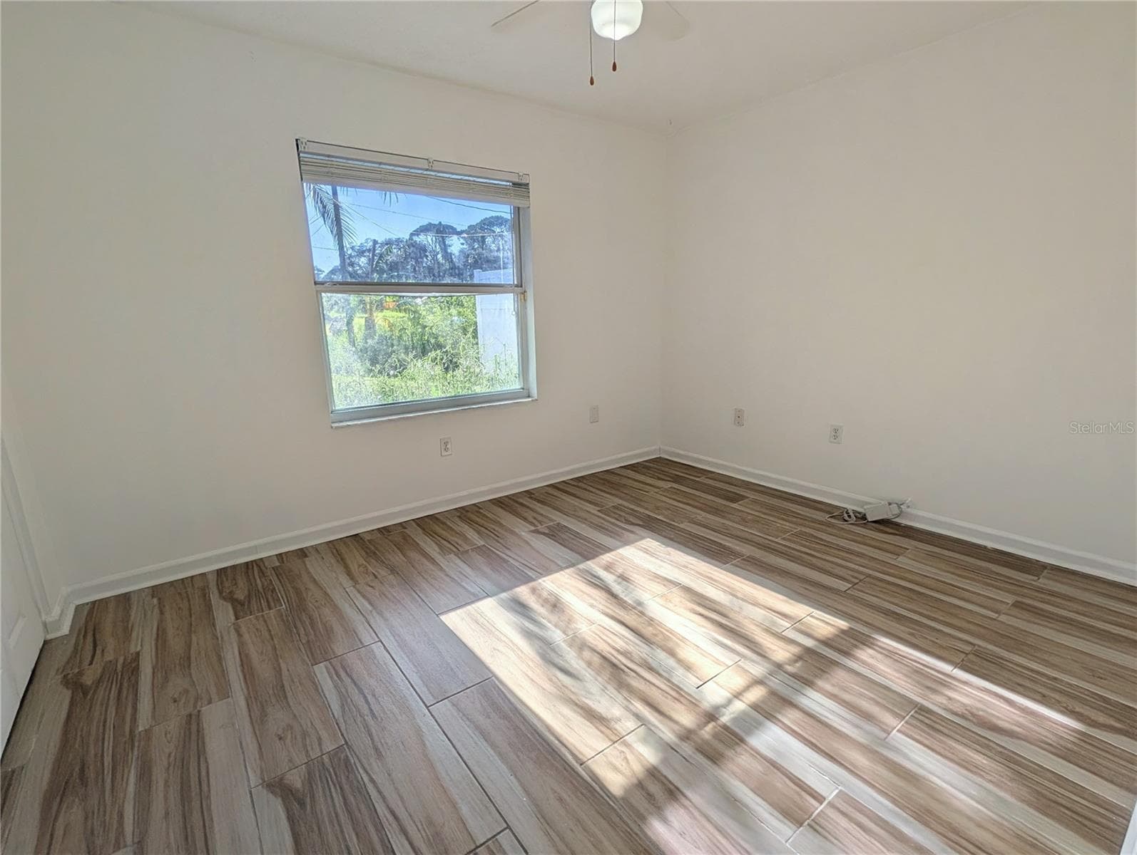 Single Family Residence at 4557 WORCESTER RD, SARASOTA, photo 27 of 40