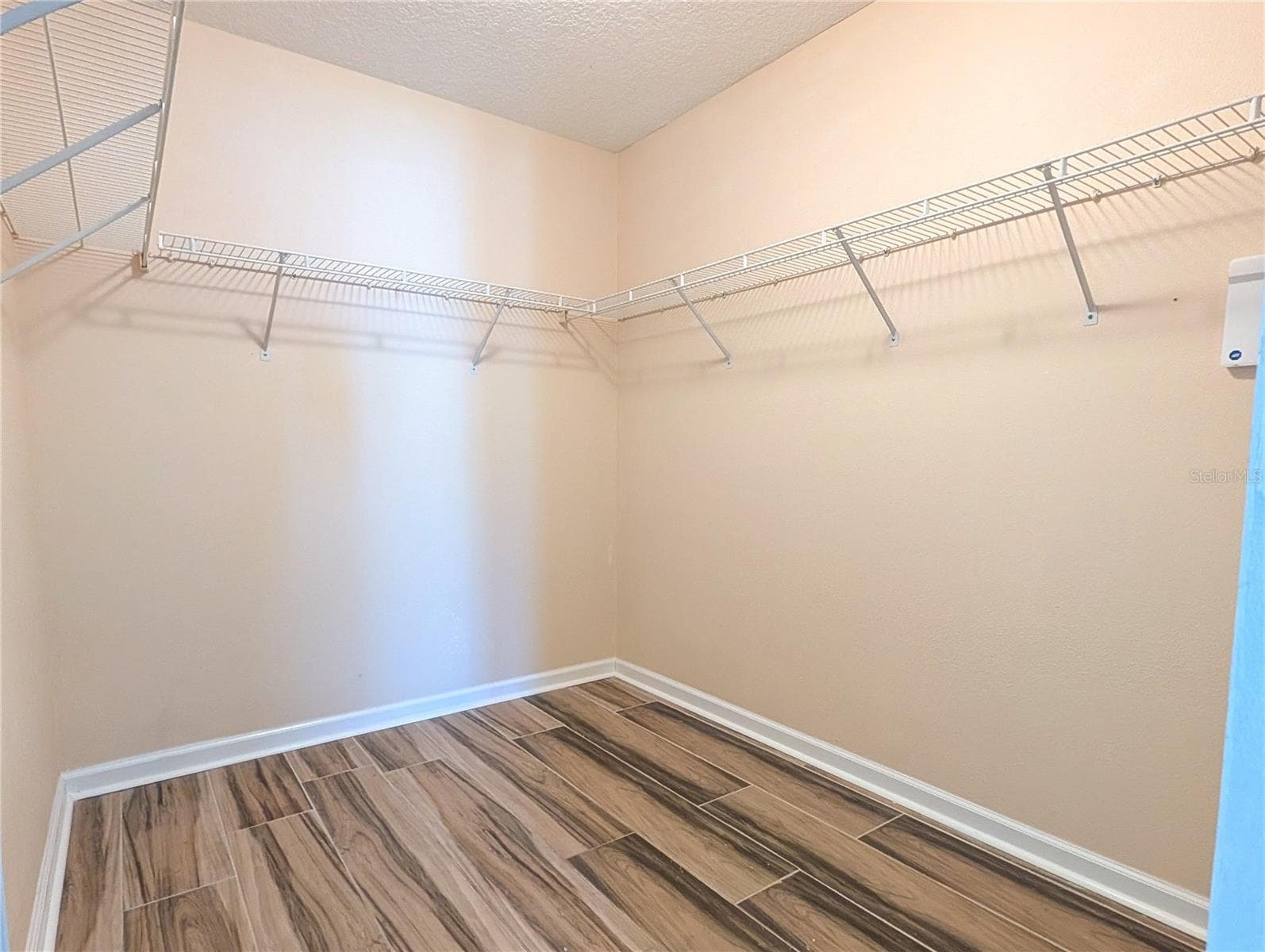 Single Family Residence at 4557 WORCESTER RD, SARASOTA, photo 29 of 40
