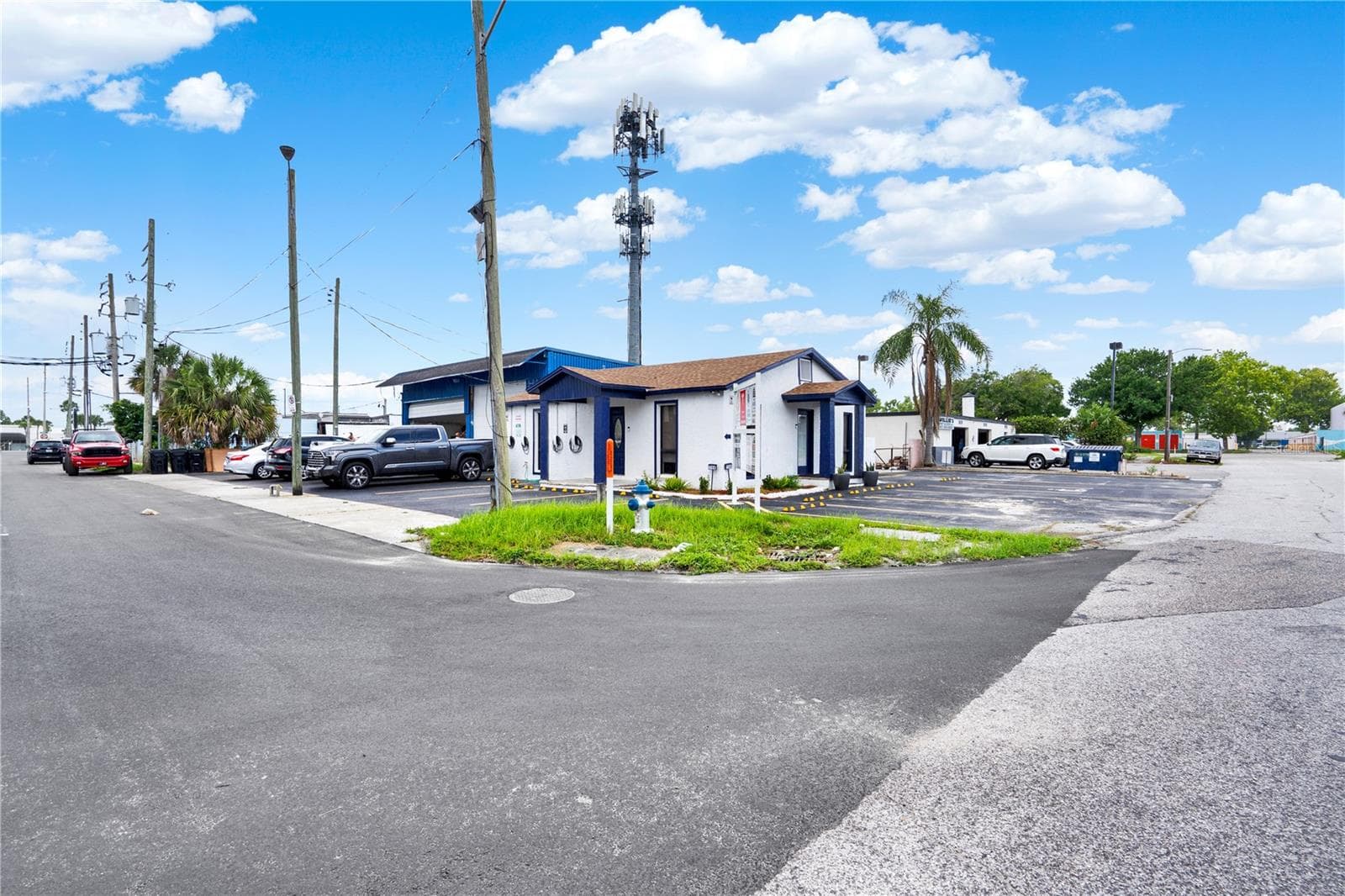 730 & 750 LOWELL BLVD