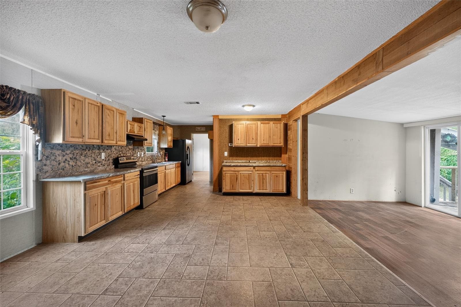 Manufactured Home at 4389 288TH TER, BRANFORD, photo 10 of 29