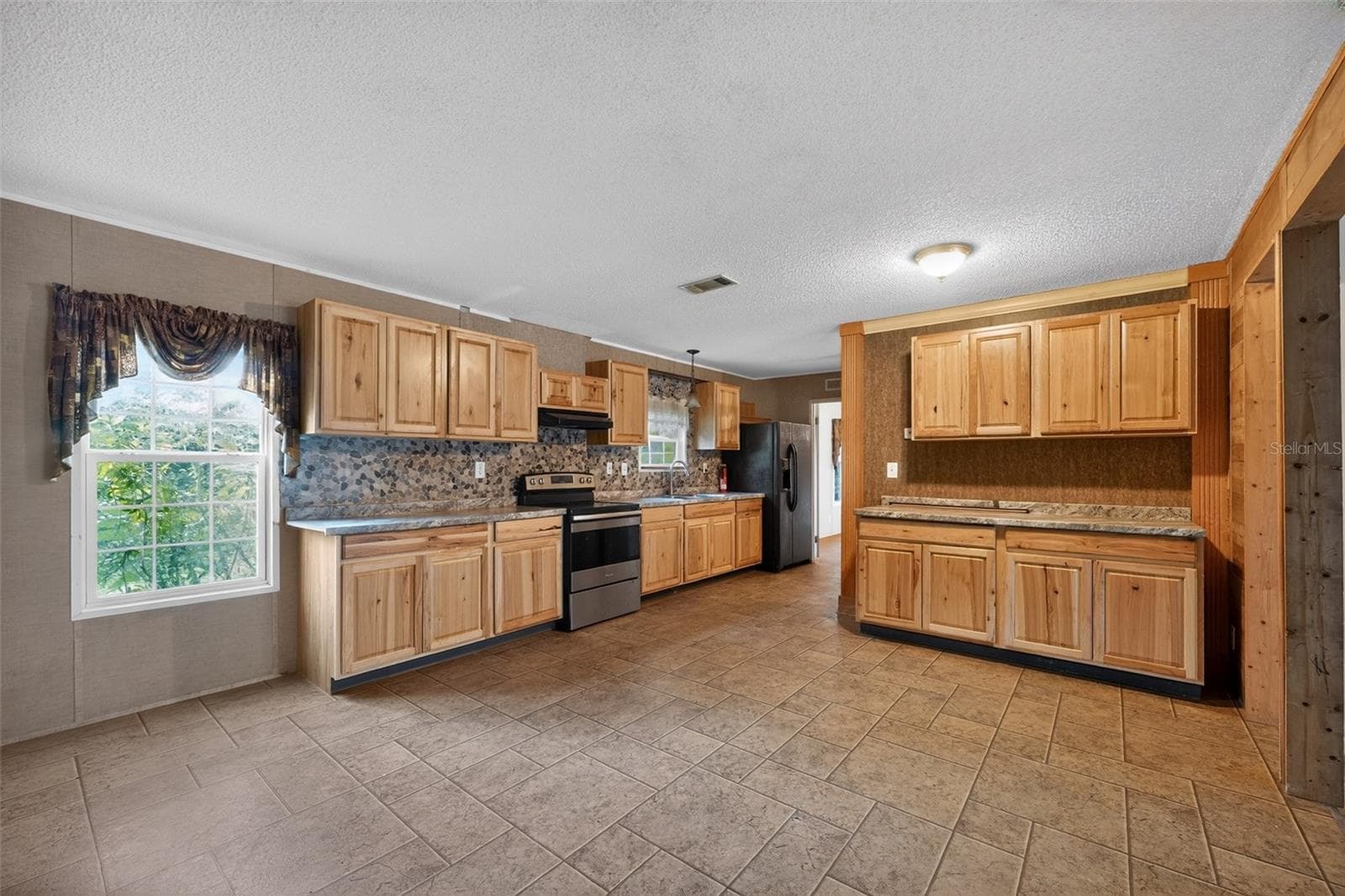 Manufactured Home at 4389 288TH TER, BRANFORD, photo 11 of 29