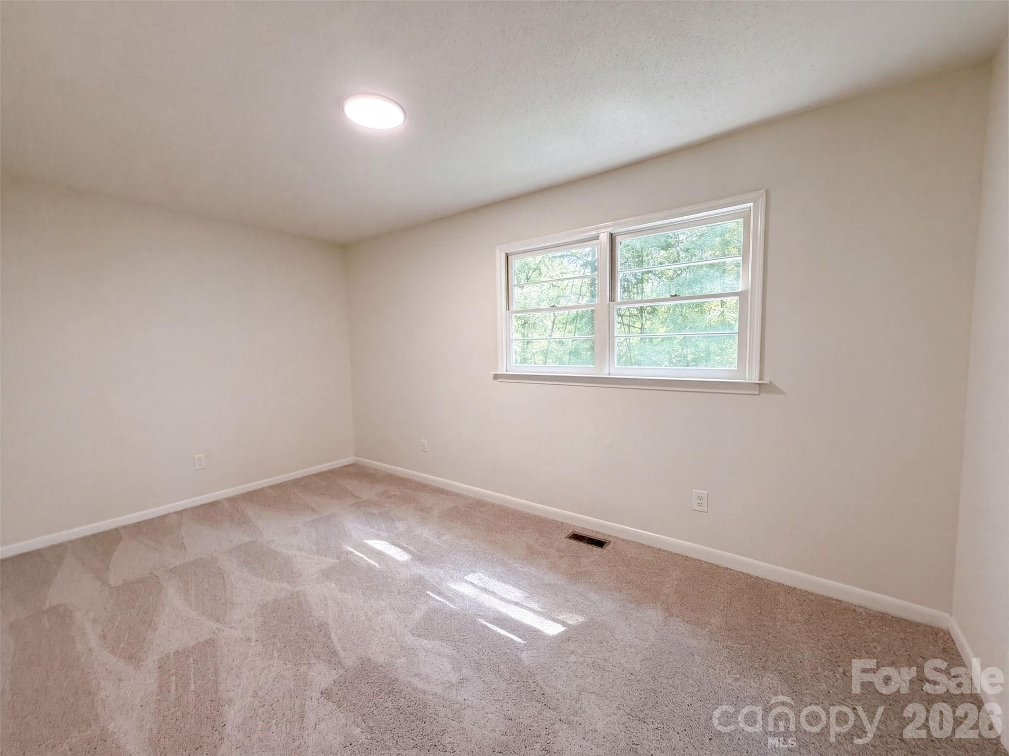 Staged Photo - 107 Autumn Place, York