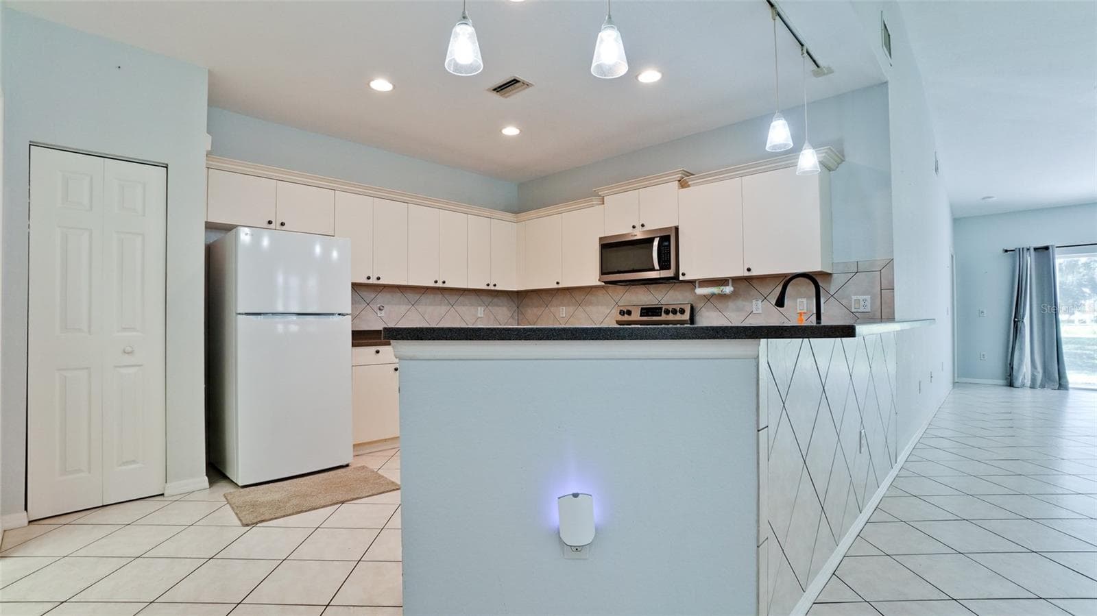 Villa at 209 28TH ST W, PALMETTO, photo 15 of 60