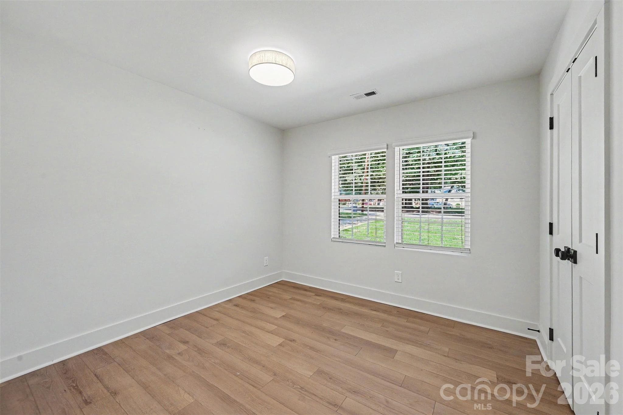 Single Family Residence at 2000 Kilborne Drive, Charlotte, photo 16 of 46