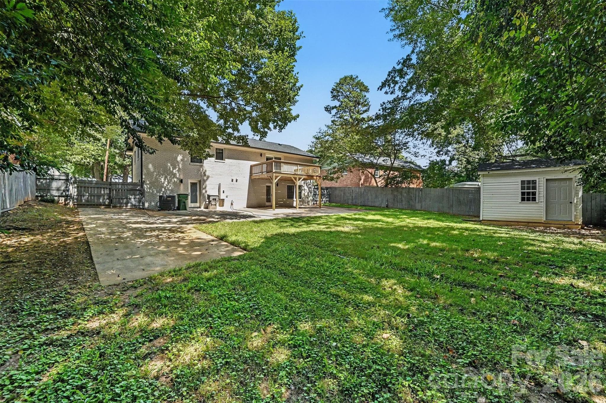 Single Family Residence at 2000 Kilborne Drive, Charlotte, photo 44 of 46