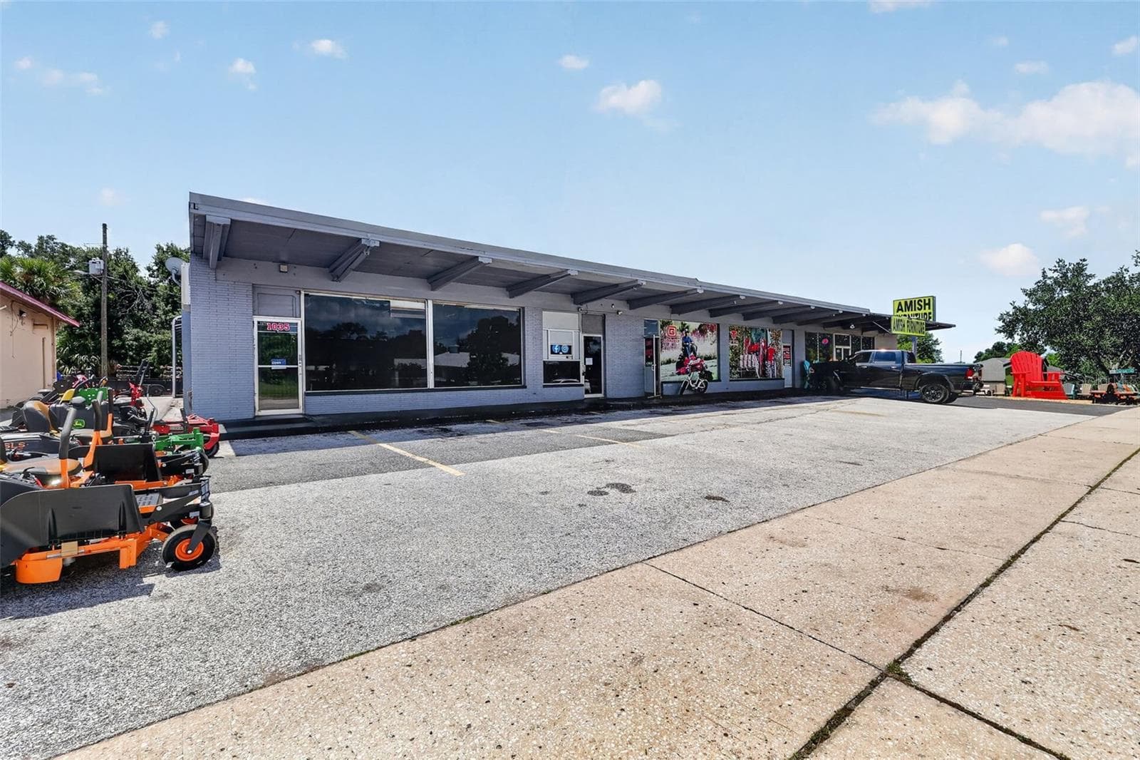 1035 W HIGHWAY 50 HWY