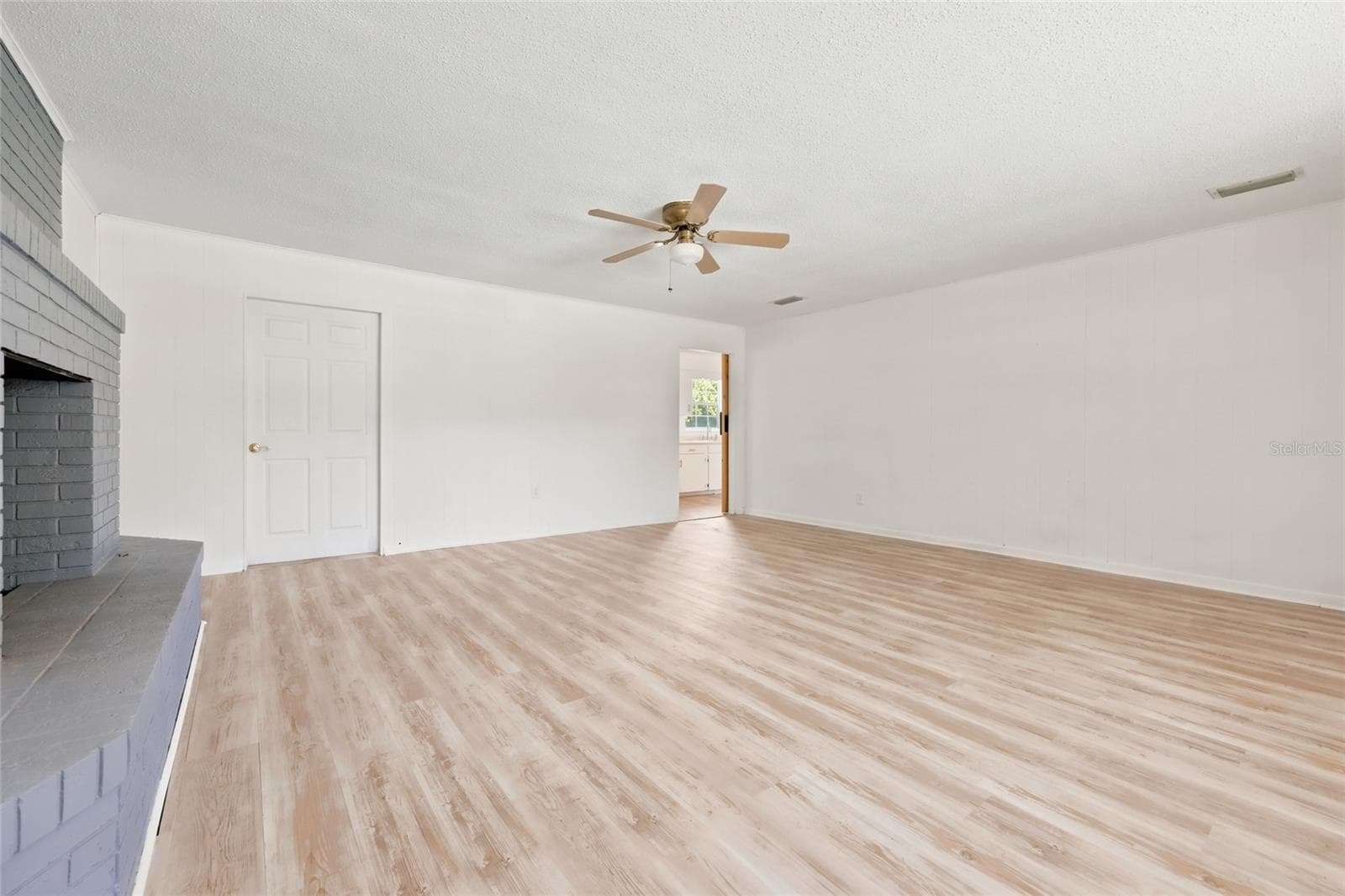 Single Family Residence at 167 SW THURMAN TER, LAKE CITY, photo 5 of 33
